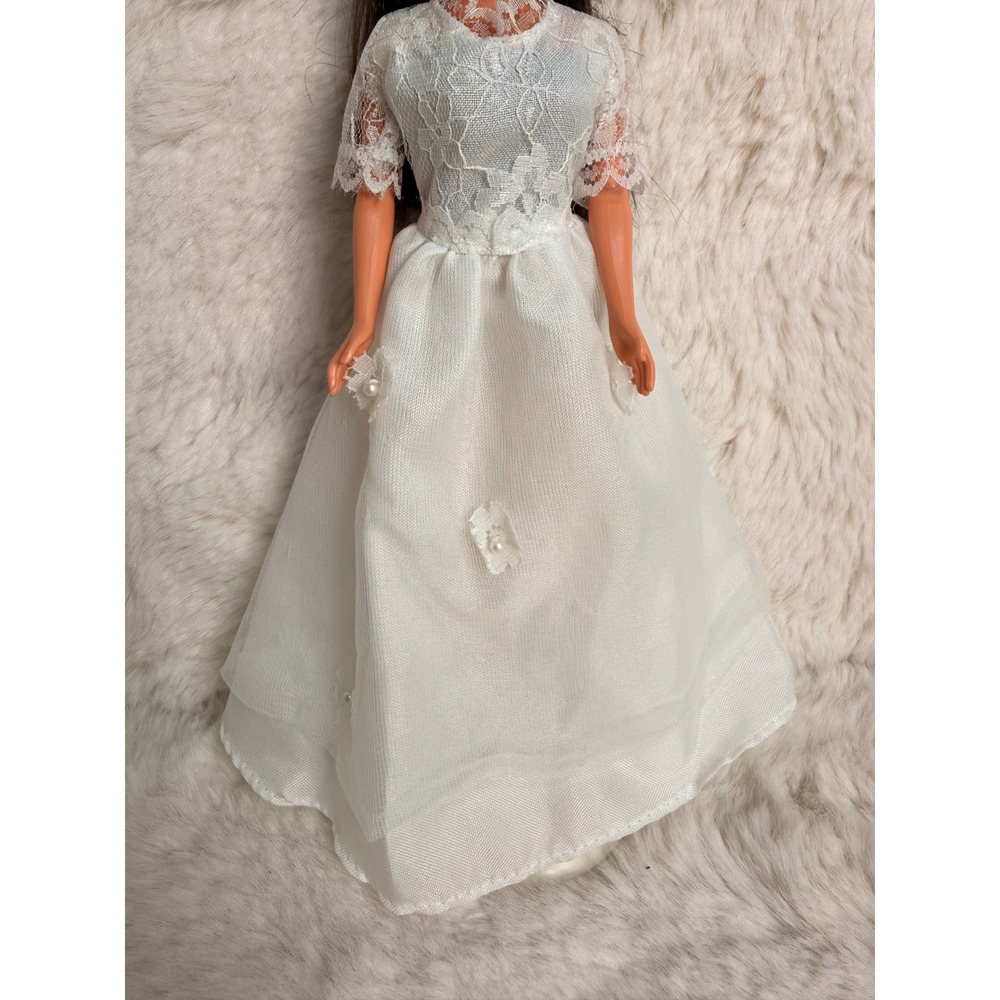 VTG White Lace Bridal Wedding Gown with Pearl Accents for 11.5 Inch Barbie Clone